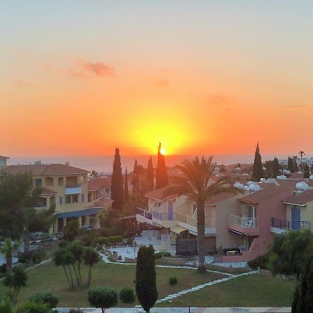 Regina Gardens, Phase 1 Appartement Paphos Buitenkant foto