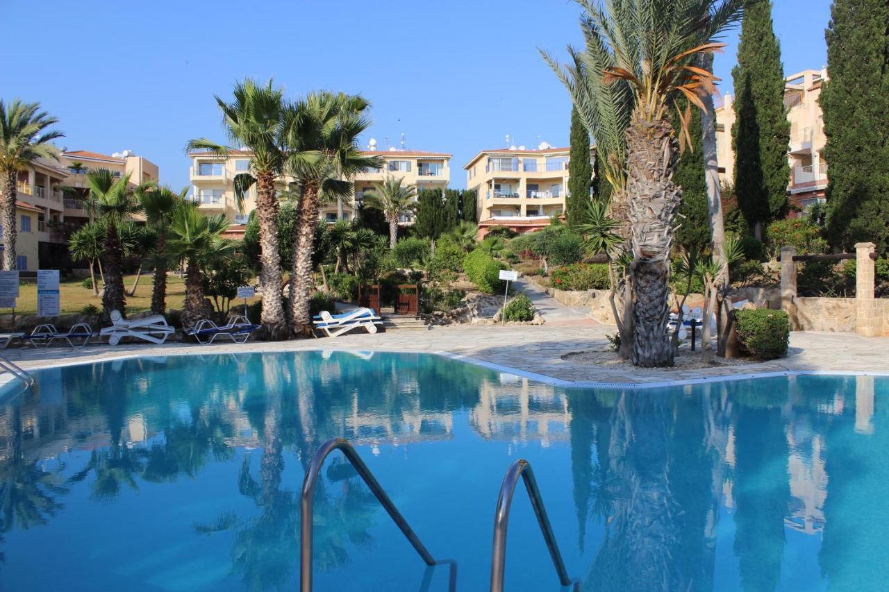 Regina Gardens, Phase 1 Appartement Paphos Buitenkant foto